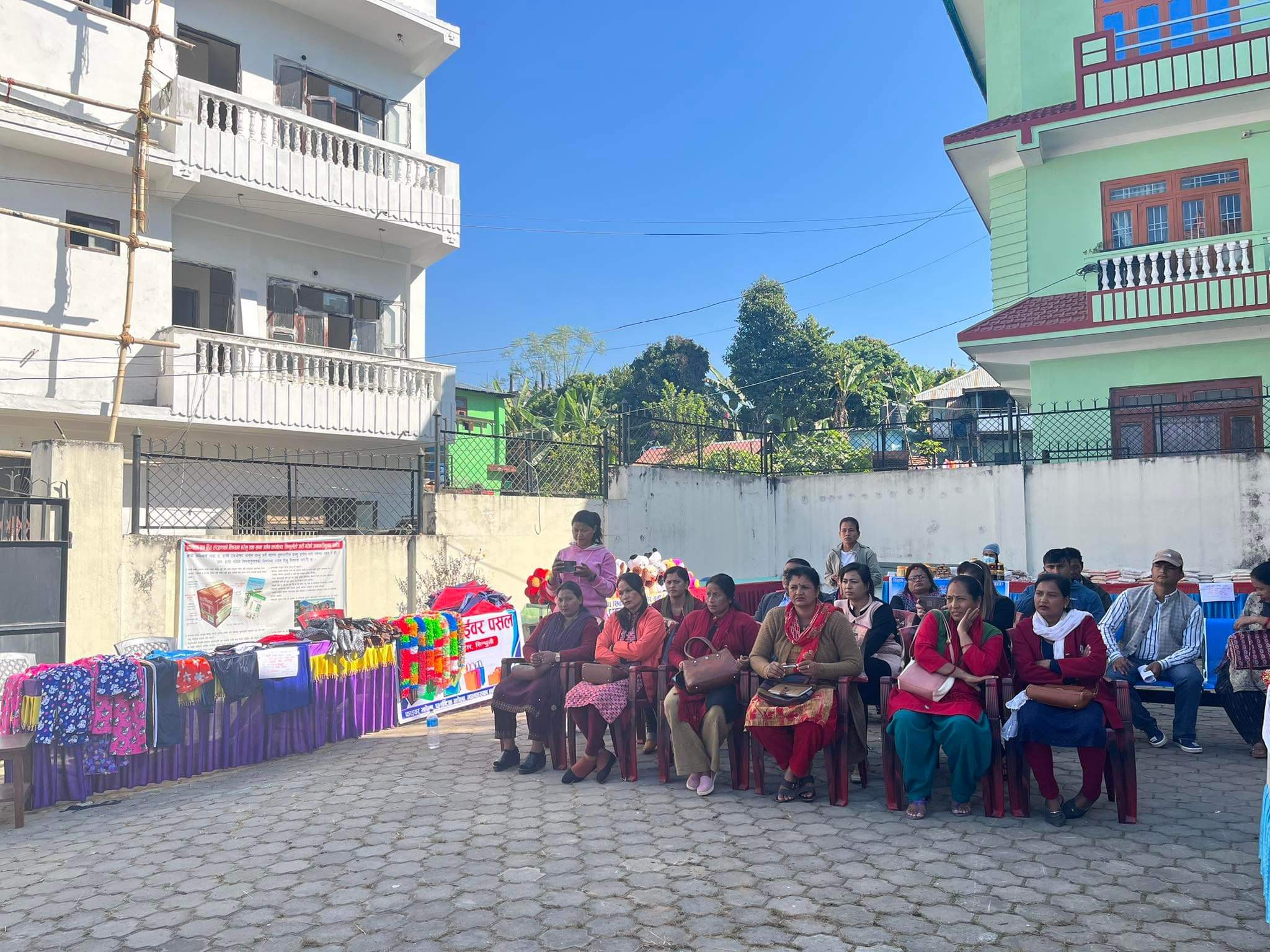 उद्योग दिवसको अबसरमा स्थानीय उत्पादनको प्रदर्शनी