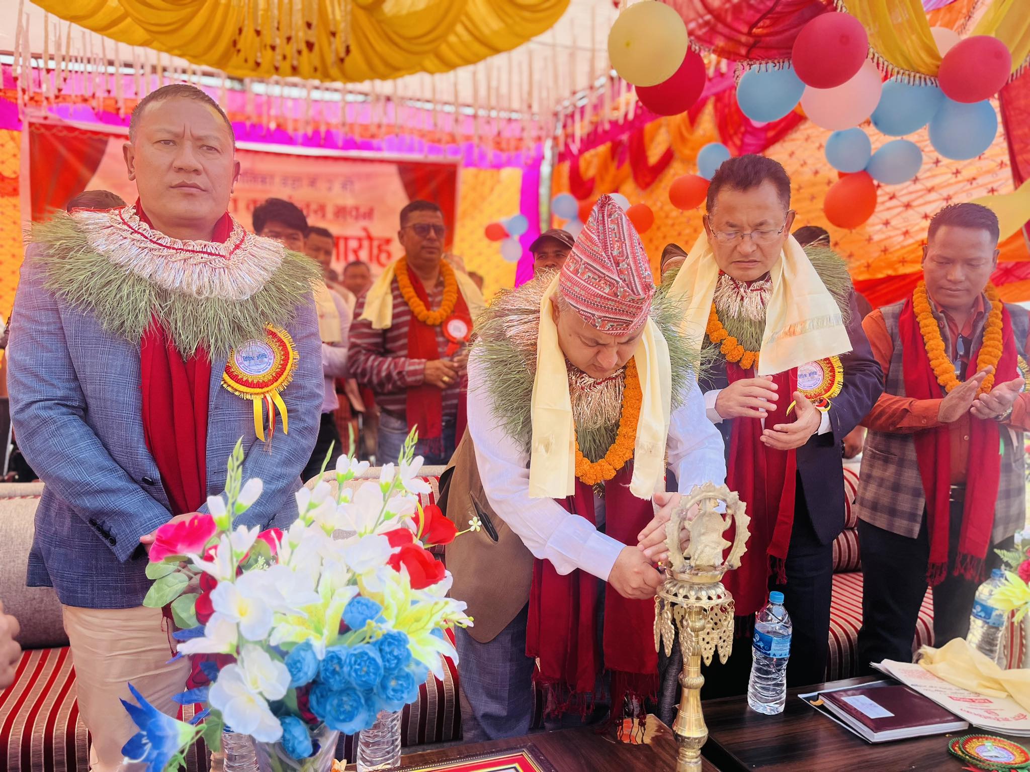 बागमती प्रदेशका मन्त्रि त्रयद्धारा नवनिर्मित वडा कार्यालयको भवन उद्घाटन