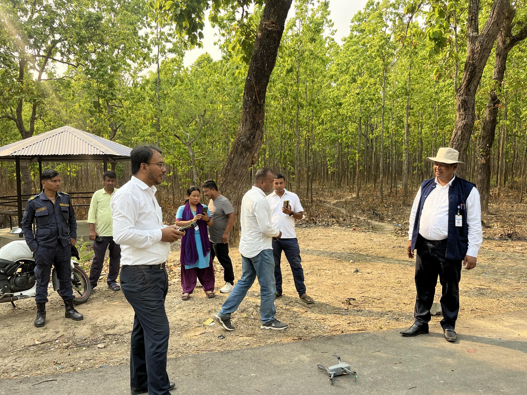 ड्रोनको सहायताले वनमा आगो सल्काउने व्यक्तिको पहिचान गदैँ