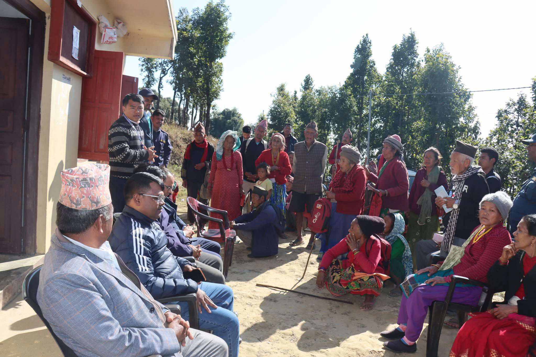 एकीकृत घुम्ती शिविरबाट १ हजार ५ सय बढी नागरिक लाभान्वित