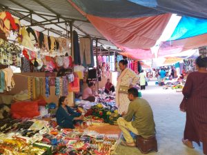 सिन्धुलीमा हरियो चुरा र मेहेन्दी किनमेल वढ्यो