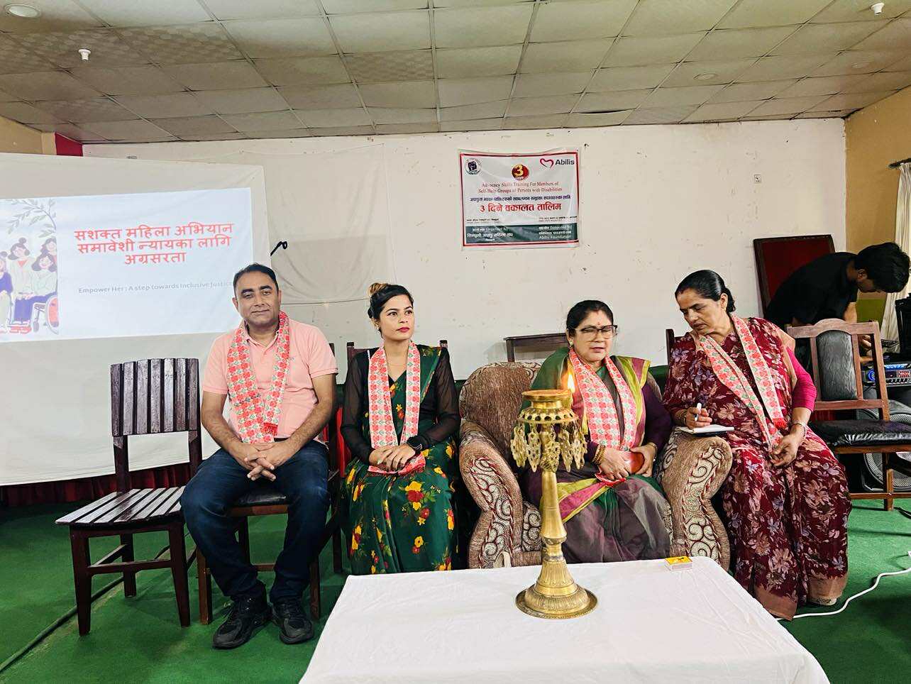 स्वाबलम्वन समूहका सदस्यहरुका लागि ३ दिने वकालत तालिम सुरु