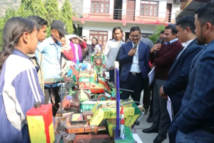 फिक्कलमा माध्यमिक विद्यालय स्तरीय बृहत् शैक्षिक विज्ञान प्रदर्शनी