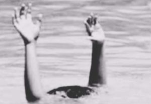 सुनकोशी नदीमा डुबेर एक जना बेपत्ता