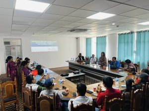 आत्महत्याको संवेदनशील रिपोर्टिङ सम्बन्धी संचारकर्मीहरुसँग अभिमुखीकरण