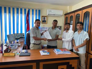 तीनपाटन गाउँपालिकामा रास्वपाद्वारा ध्यानाकर्षण-पत्र पेस