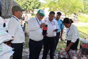 हरिहरपुरगढीमा बजार अनुगमन, म्याद गुज्रेका सामानसहित दुई पसल कारबाहीमा